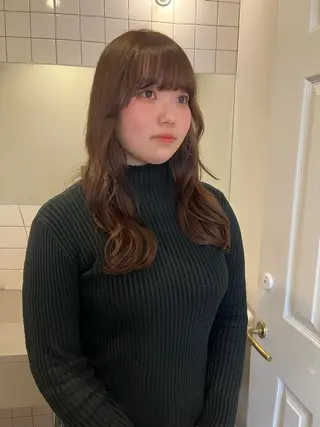 カラー yuka/ロング/ レイヤーカットモデルのヘアスタイル