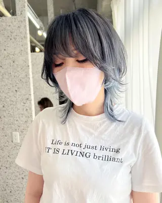 ミディアム カラー ヘアアレンジ lani ブリーチ /ダブルカラーのヘアスタイル