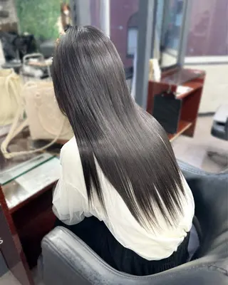 ロング ハイトーンエクステ 🎩カズキ🎩のヘアスタイル