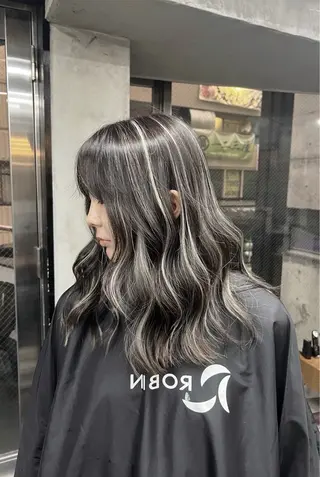 セミロング カラー ROBIN所属・指名数No.1 /NAOYAのヘアスタイル