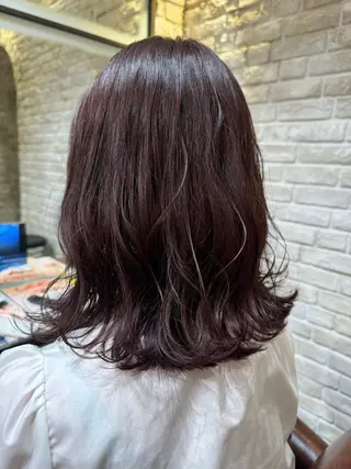 ミディアム カラー 野口 菜緒のヘアスタイル