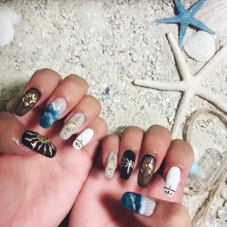 ネイル NEO Beauty Salon所属・𝐍𝐄𝐎 𝐉𝐔𝐑𝐈のネイルデザイン