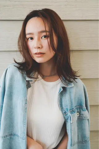 ミディアム 柳下 涼のヘアスタイル