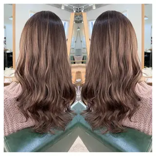 ロング カラー 村山 茉衣のヘアスタイル