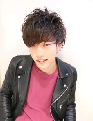 メンズ ブリーチ/ヘアケア/ 艶髪/イギチハルのヘアスタイル