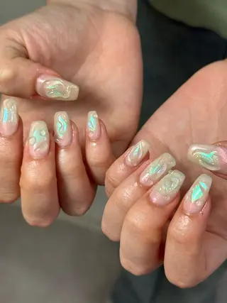 ネイル neouv所属・NEOUV_ mikuのネイルデザイン