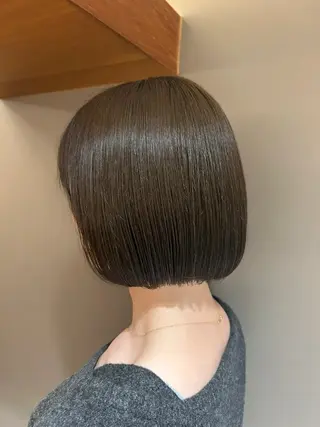 ショート カラー aoba🩵/ボブ ×コテ巻き風パーマのヘアスタイル