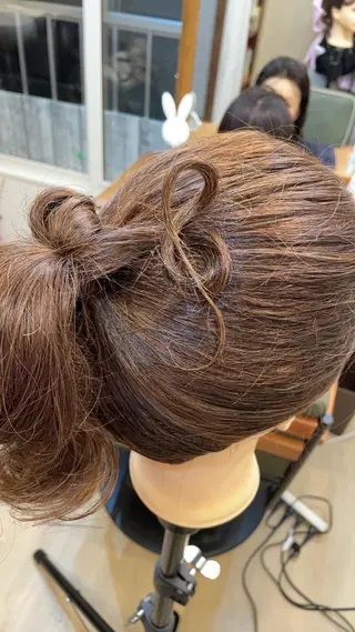 ヘアアレンジ HempBeauty 浅野アサミのヘアスタイル