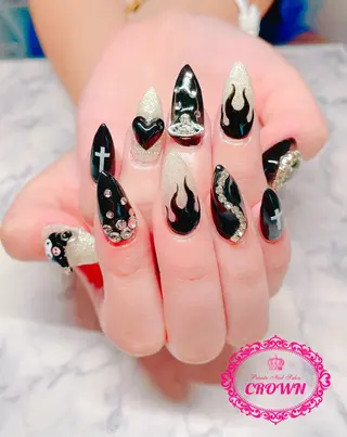 ネイル CROWN プライベートサロンのネイルデザイン