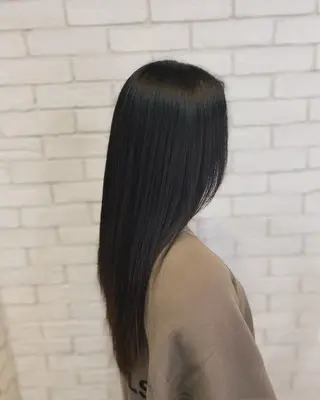 ロング ヨシダ フミノリのヘアスタイル
