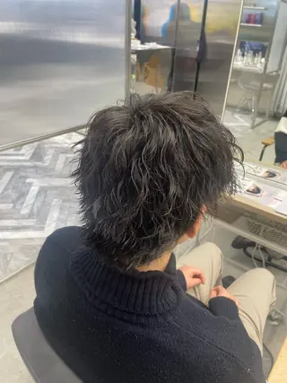 ショート パーマ メンズ カラーモデル⚡️ REONのヘアスタイル