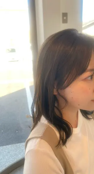 ミディアム カラー aimee 北垣 愛夏のヘアスタイル