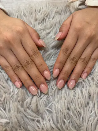 ネイル 伊藤 いちごのネイルデザイン