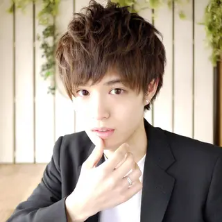 ショート カラー Heart's所属・若杉 諒のヘアスタイル