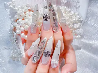 ネイル 🐳彩羽チップ 長さだし専門🐳のネイルデザイン