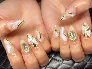 ミディアム ネイル Beauty Salon  Luna所属・Beauty Salon Lunaのエステ・リラクイメージ