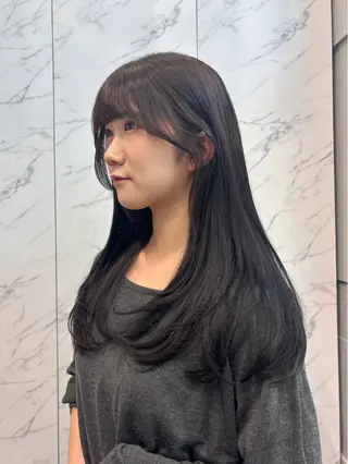 ロング miu /透明感カラーのヘアスタイル