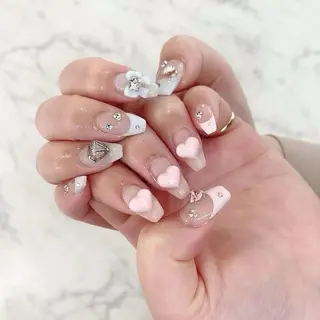 ネイル Lee Nailsのネイルデザイン