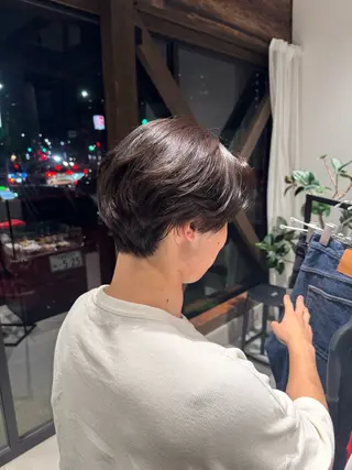 カラー kage Nanamiのヘアスタイル