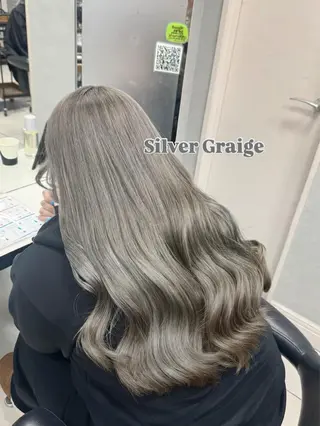 ロング カラー HAREru.Smart  Salon所属・透明感カラー/ブリー チ/エクステ/さくらのヘアスタイル