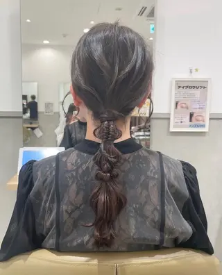 ロング ヘアアレンジ miwa♡暖色カラー 盛れる顔周り.ヘアメのヘアスタイル