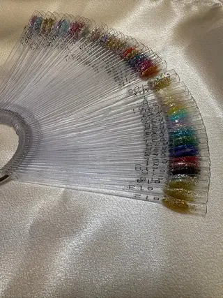 ネイル ブリリアントネイル所属・三橋 ももかのネイルデザイン