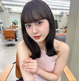 ミディアム カラー 盛れる顔周り /透明感/かりん🎀のヘアスタイル