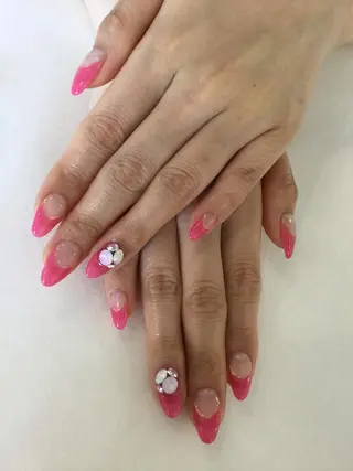 ネイル 💎🐰 saki. m 🐰💎のネイルデザイン