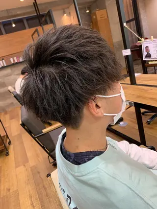 ショート パーマ メンズ 天野 開のヘアスタイル