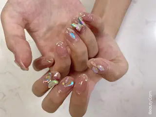 ネイル ネイルサロンエクラ 🫧Shizukaのネイルデザイン