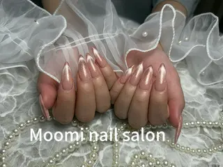 ミディアム Moomi nail salonのネイルデザイン