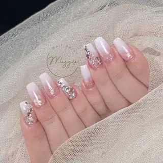 ネイル Maggie Nail🦩のネイルデザイン