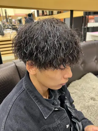 パーマ メンズ レイヤー/スパイキー ショート/坂本翔のヘアスタイル