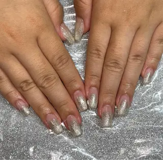 ネイル VIERU 🌈🎀💖のネイルデザイン