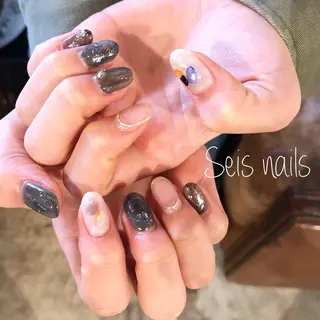 ネイル Seis Shihoのネイルデザイン