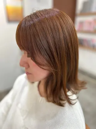セミロング カラー おおた きょうかのヘアスタイル