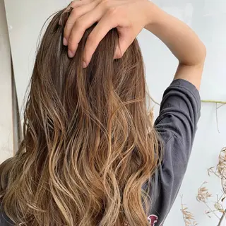 ロング カラー あべ ゆうかのヘアスタイル