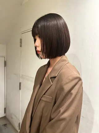 ショート hen所属・心斎橋/レイヤー/ ブリーチ/モエのヘアスタイル