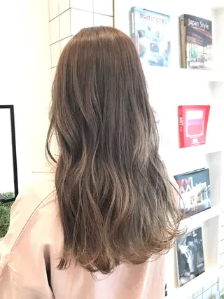 ロング カラー 髙橋 かすみのヘアスタイル