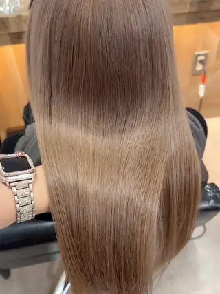 ロング カラー 野村 真白のヘアスタイル