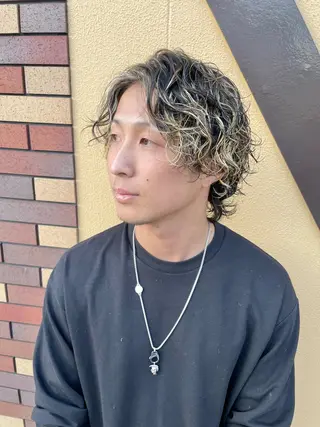 ミディアム カラー パーマ メンズ grAt所属・森 真伊希のヘアスタイル