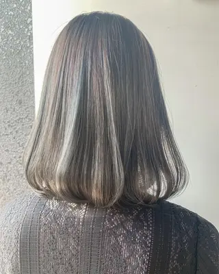 ミディアム カラー ヘアアレンジ yuka .のヘアスタイル