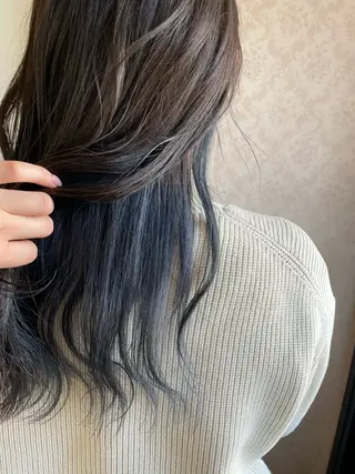 カラー ヒヨシ ルナのヘアスタイル