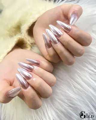 カラー salon GOLD チュックのネイルデザイン