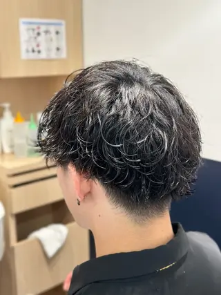 ミディアム 千葉弘平 メンズパーマ特化のヘアスタイル