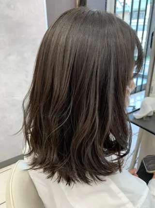 ミディアム パーマ アートディレクター 尾内 友美のヘアスタイル