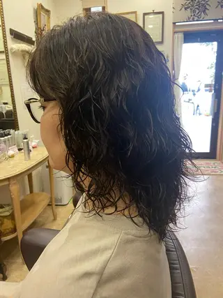 ミディアム パーマ サロンドブーケ所属・河合 紗紀のヘアスタイル