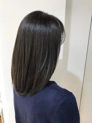 ミディアム セミロング カラー ReMix 新宿店所属・タジマ ヤスヒサのヘアスタイル