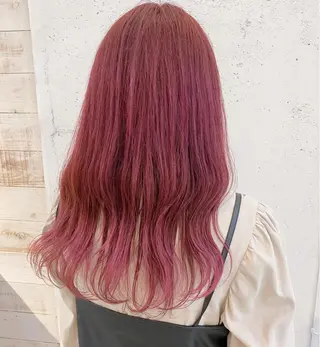 ロング ブリーチなしカラー ダブルカラーエクステのヘアスタイル