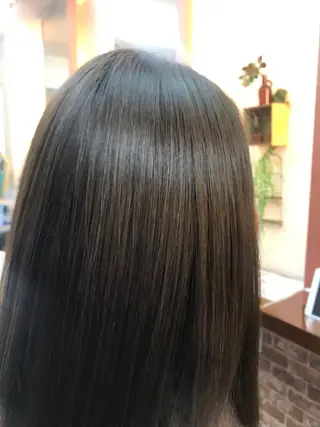 セミロング パーマ 桧山 真のヘアスタイル